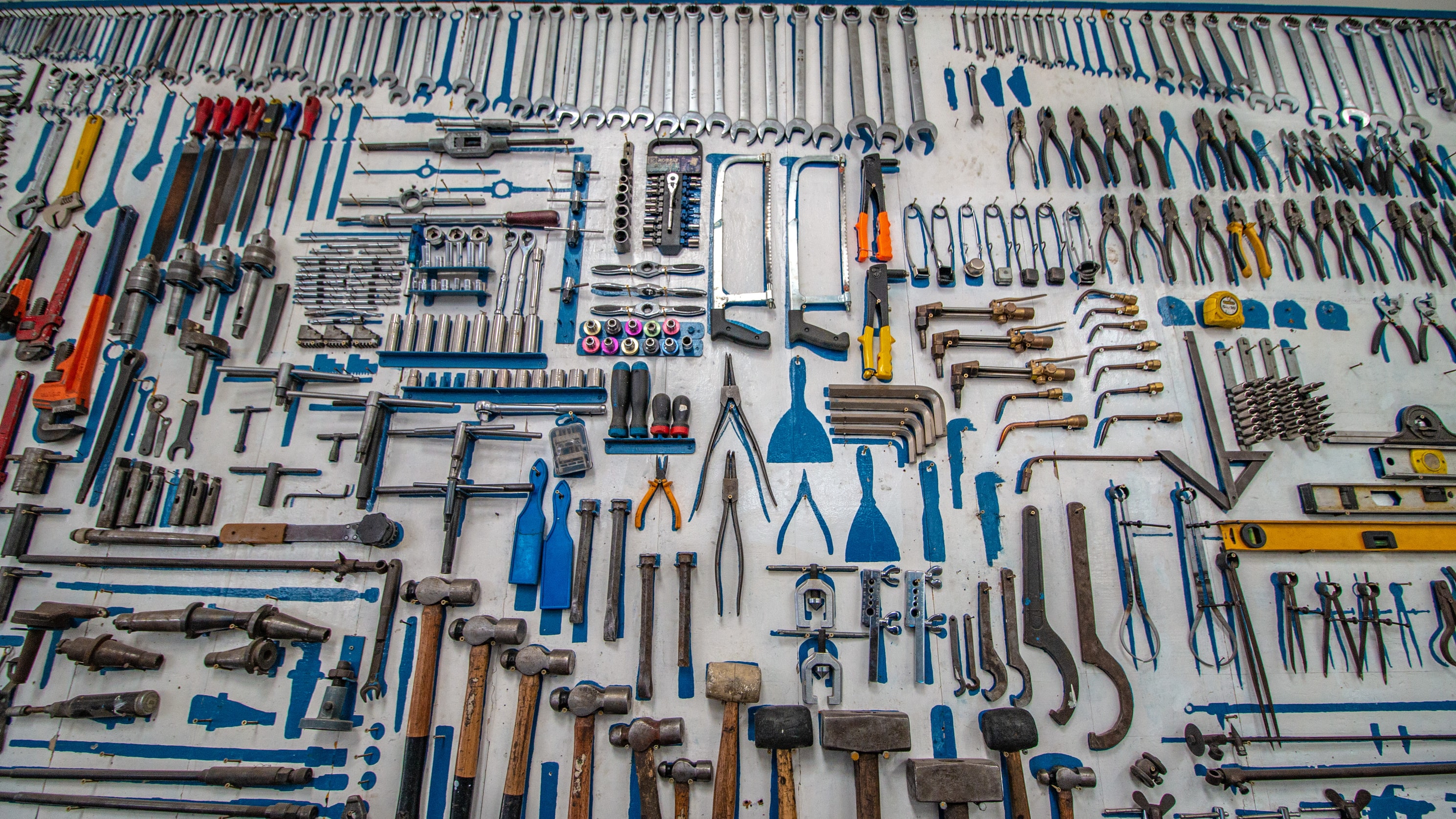 Top 10 Tools Every New Machinist Should Have